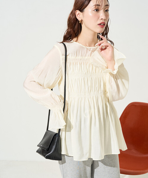 FREAK'S STORE（フリークスストア）の「限定展開　シアー ギャザー フリル袖 ロングスリーブ ブラウス（シャツ/ブラウス・レディース・ナチュラル/ブラック/ブルーグレー/ライトグリーン・ﾌﾘ-）」の10枚目の写真