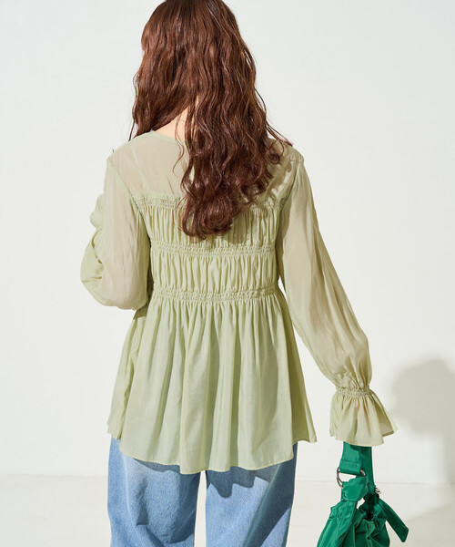 FREAK'S STORE（フリークスストア）の「限定展開　シアー ギャザー フリル袖 ロングスリーブ ブラウス（シャツ/ブラウス・レディース・ナチュラル/ブラック/ブルーグレー/ライトグリーン・ﾌﾘ-）」の9枚目の写真