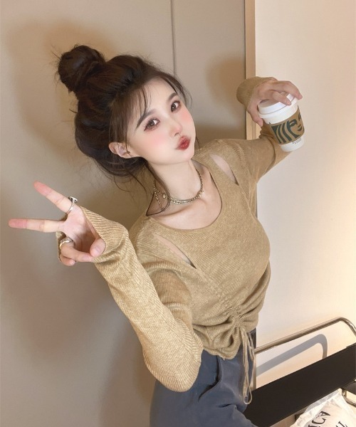 Ritzy(リッツィー)の「肩見せリブニットトップス(Tシャツ/カットソー・レディース・グリーン/ベージュ/ブラック・FREE)」の10枚目の写真