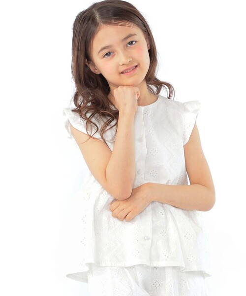 SHIPS(シップス)の「SHIPS KIDS:100~130cm / レース エンブロイダリー ペプラム ブラウス(シャツ/ブラウス・キッズ・ライトブルー/ホワイト・100/110/120/130)」の3枚目の写真