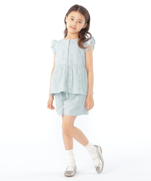 SHIPS(シップス)の「SHIPS KIDS:100~130cm / レース エンブロイダリー ペプラム ブラウス(シャツ/ブラウス・キッズ・ライトブルー/ホワイト・100/110/120/130)」の14枚目の写真