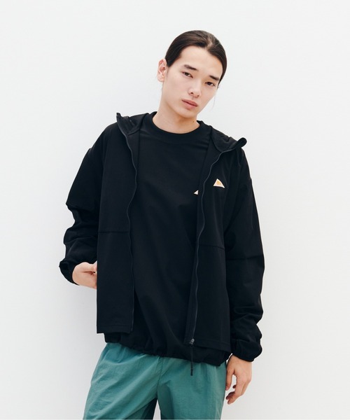 KELTY(ケルティ)の「KELTY/ケルティ コンフォート ロゴ刺繍 パーカーラッシュガード 2026年春夏(パーカー・レディース・ブラック/チャコール/ブルー/ベージュ・M/L/XL)」の18枚目の写真