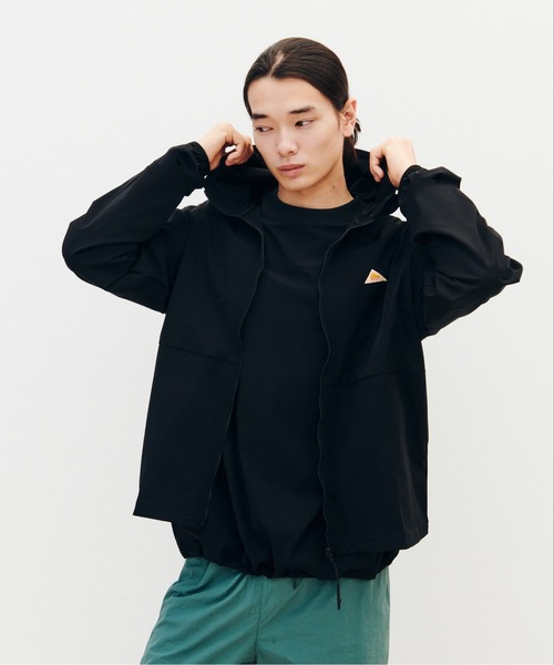 KELTY(ケルティ)の「KELTY/ケルティ コンフォート ロゴ刺繍 パーカーラッシュガード 2026年春夏(パーカー・レディース・ブラック/チャコール/ブルー/ベージュ・M/L/XL)」の13枚目の写真