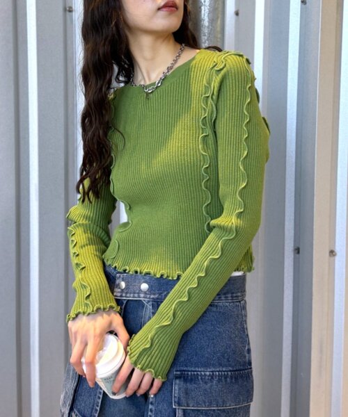 w closet(ダブルクローゼット)の「メローリブニット(ニット/セーター・レディース・ブラック/アイボリー/レッド/グリーン/オレンジ/ブルー/チャコールグレー・FREE)」の4枚目の写真