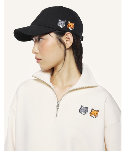 Maison Kitsune(メゾンキツネ)の「DOUBLE FOX HEAD HALF ZIP COMFORT SWEATSHIRT(スウェット・レディース・ホワイト系その他・XS/S/M/L)」の6枚目の写真