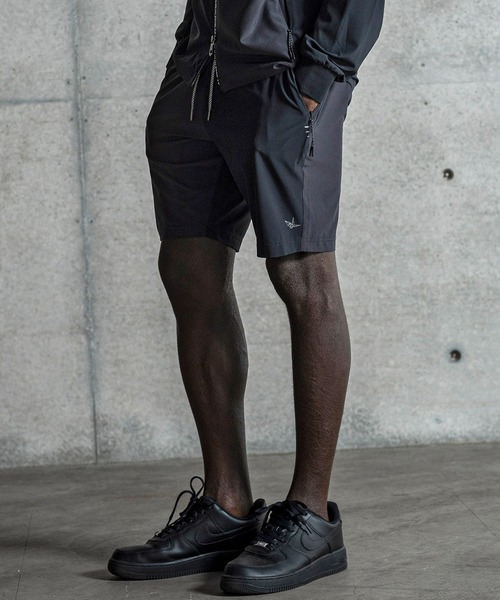 1PIU1UGUALE3 RELAX (ウノピゥウノウグァーレトレ リラックス)の「1PIU1UGUALE3 RELAX(ウノピゥウノウグァーレトレ リラックス)バイカラーランニングショーツ(その他パンツ・メンズ・ホワイト/ブラック・M/S/XXL/XL/L)」の13枚目の写真