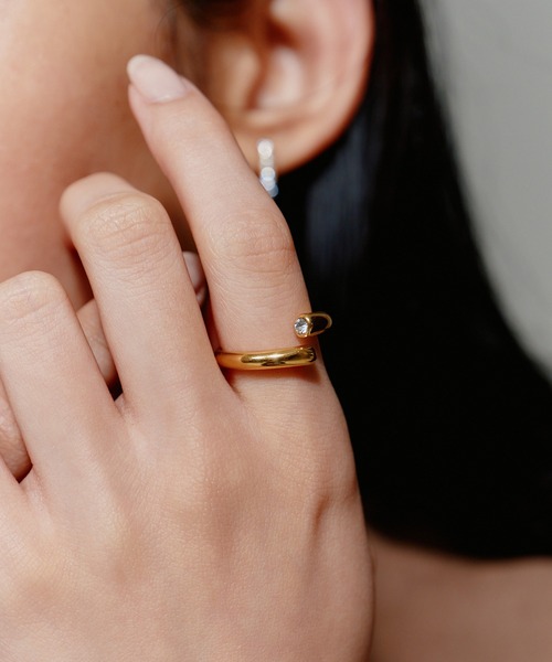 novice（ノーヴィス）の「【novice】CZ Orbit Ring［Stainless］（リング・レディース・ゴールド/シルバー・FREE）」の2枚目の写真