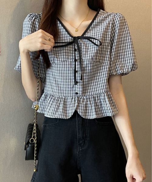 kirakiraShop(キラキラショップ)の「ギンガム チェック ペプラム ブラウス 半袖(シャツ/ブラウス・レディース・ブルー/ブラック/グリーン・FREE)」の4枚目の写真