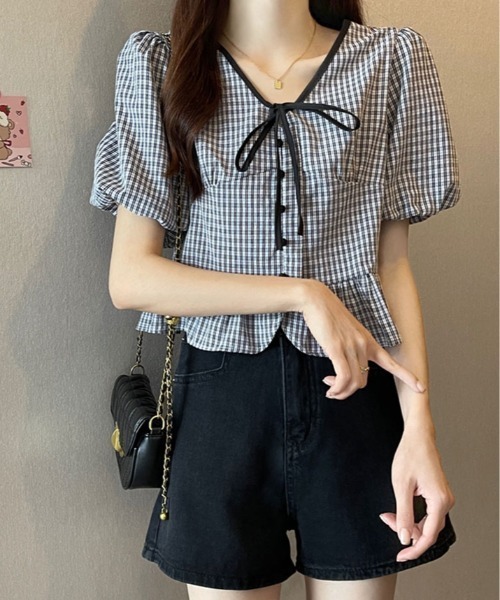 kirakiraShop(キラキラショップ)の「ギンガム チェック ペプラム ブラウス 半袖(シャツ/ブラウス・レディース・ブルー/ブラック/グリーン・FREE)」の7枚目の写真
