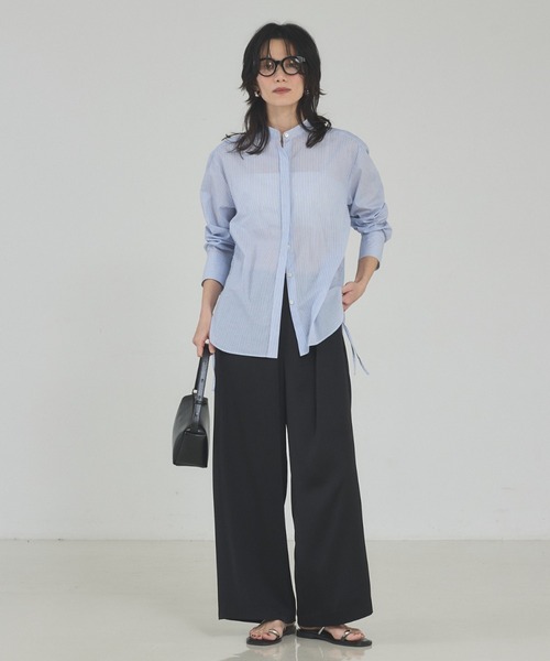 qualite（カリテ）の「ウエストドロストシャツ/春服/夏服/オフィスカジュアル（シャツ/ブラウス・レディース・スモークピンク/オフホワイト/ストライプ・フリー）」の4枚目の写真