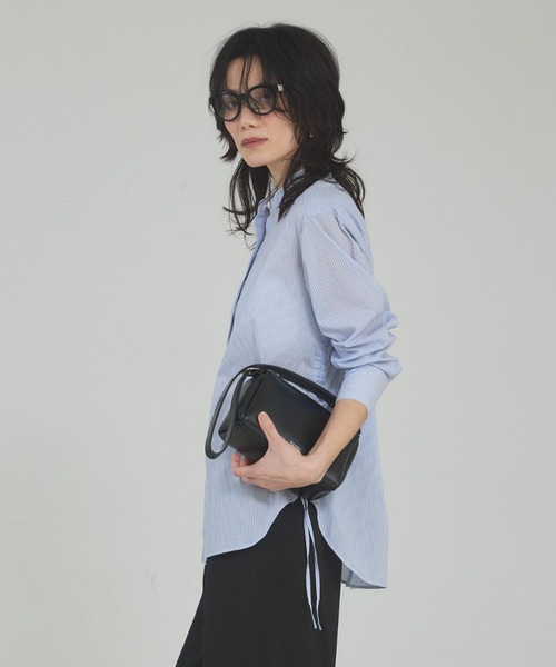 qualite（カリテ）の「ウエストドロストシャツ/春服/夏服/オフィスカジュアル（シャツ/ブラウス・レディース・スモークピンク/オフホワイト/ストライプ・フリー）」の17枚目の写真