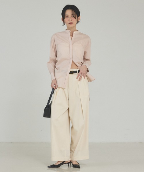 qualite（カリテ）の「ウエストドロストシャツ/春服/夏服/オフィスカジュアル（シャツ/ブラウス・レディース・スモークピンク/オフホワイト/ストライプ・フリー）」の7枚目の写真