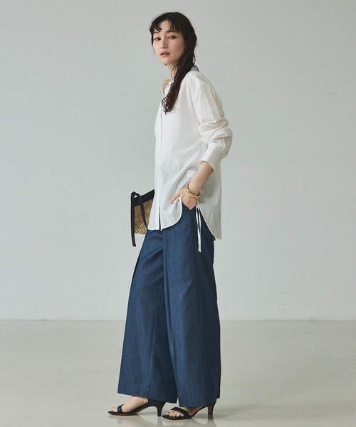 qualite（カリテ）の「ウエストドロストシャツ/春服/夏服/オフィスカジュアル（シャツ/ブラウス・レディース・スモークピンク/オフホワイト/ストライプ・フリー）」の20枚目の写真