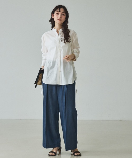 qualite（カリテ）の「ウエストドロストシャツ/春服/夏服/オフィスカジュアル（シャツ/ブラウス・レディース・スモークピンク/オフホワイト/ストライプ・フリー）」の22枚目の写真