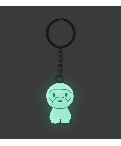 A BATHING APE(アベイシングエイプ)の「GLOW IN THE DARK BABY MILO KEYCHAIN(キーホルダー・メンズ・グリーン・FREE)」の2枚目の写真
