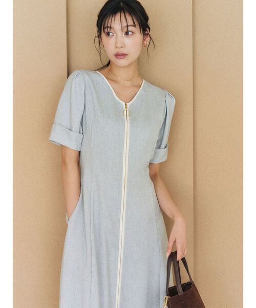 LAGUNAMOON(ラグナムーン)の「フロントジップVネックフレアワンピース(ワンピース・レディース・ライトブルー/ブラック/アイボリー・MEDIUM/SMALL)」の3枚目の写真