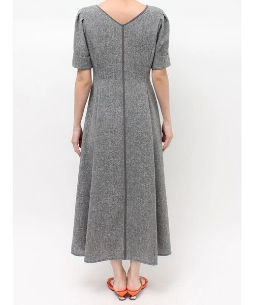 LAGUNAMOON(ラグナムーン)の「フロントジップVネックフレアワンピース(ワンピース・レディース・ライトブルー/ブラック/アイボリー・MEDIUM/SMALL)」の20枚目の写真