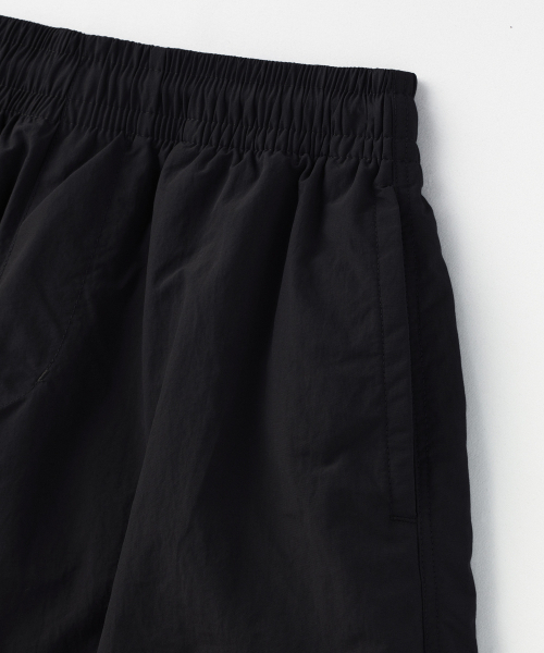 MUSINSA STANDARD KIDS（ムシンサスタンダードキッズ）の「ナイロンバンディングパラシュートパンツ[ブラック]（スウェットパンツ・レディース・その他・100/110/120/130/140/150/160）」の5枚目の写真