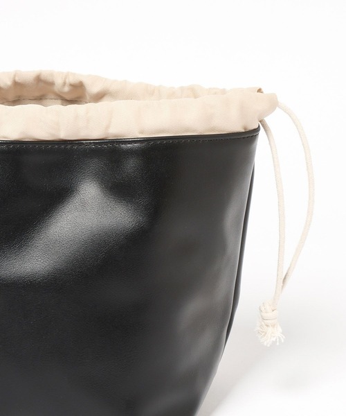 GEORGE'S(ジョージズ)の「IOMMI スウェードBAG(ハンドバッグ・レディース・ブラック/ベージュ・FREE)」の15枚目の写真