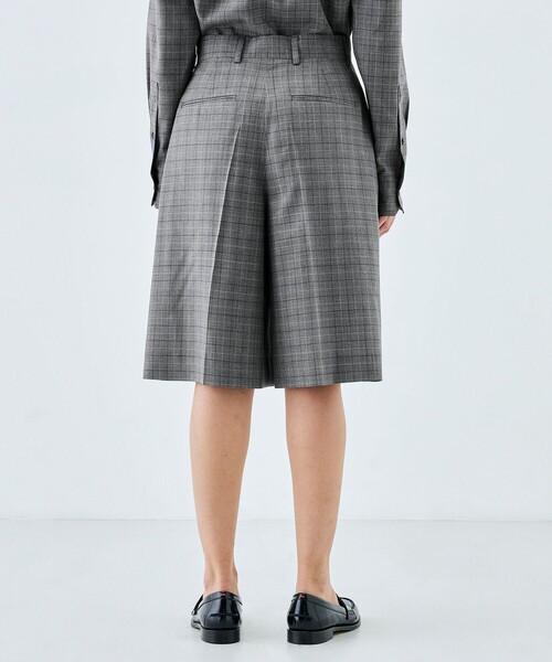 EDITION（エディション）の「Super120'sウォッシャブルウール タックショートパンツ（その他パンツ・レディース・グリーン/ブラック/グレー系その他2・36/34）」の7枚目の写真