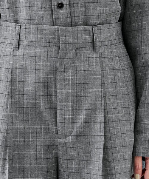 EDITION（エディション）の「Super120'sウォッシャブルウール タックショートパンツ（その他パンツ・レディース・グリーン/ブラック/グレー系その他2・36/34）」の8枚目の写真