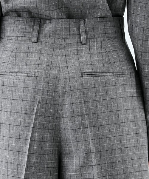 EDITION（エディション）の「Super120'sウォッシャブルウール タックショートパンツ（その他パンツ・レディース・グリーン/ブラック/グレー系その他2・36/34）」の9枚目の写真