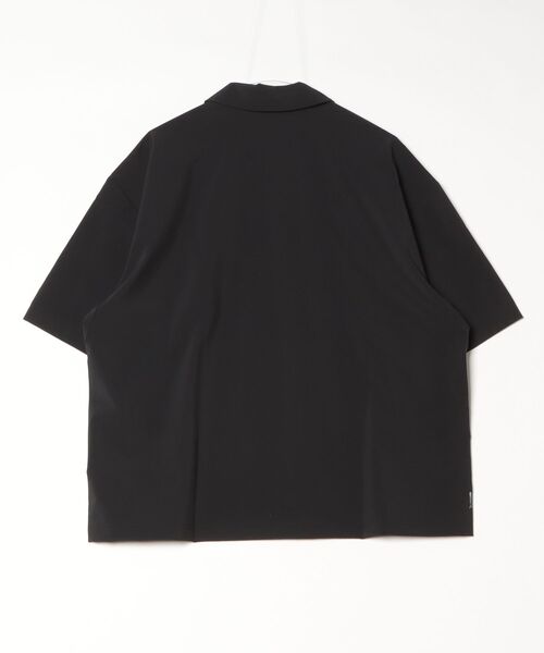 adidas(アディダス)の「シティ テック シャツ / アディダス adidas(シャツ/ブラウス・メンズ・ブラック/カーキ・X-LARGE/MEDIUM/LARGE/XX-LARGE/X-SMALL/3XL/SMALL)」の9枚目の写真