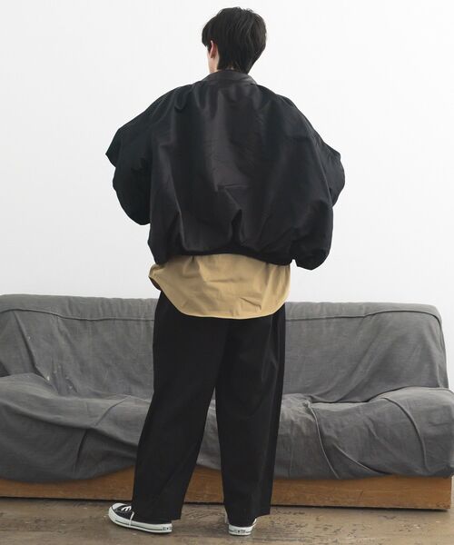 CRAFT STANDARD BOUTIQUE（クラフトスタンダードブティック）の「バルーンMA-1（ブルゾン・メンズ・グレイッシュベージュ/ブラック・L/M）」の12枚目の写真