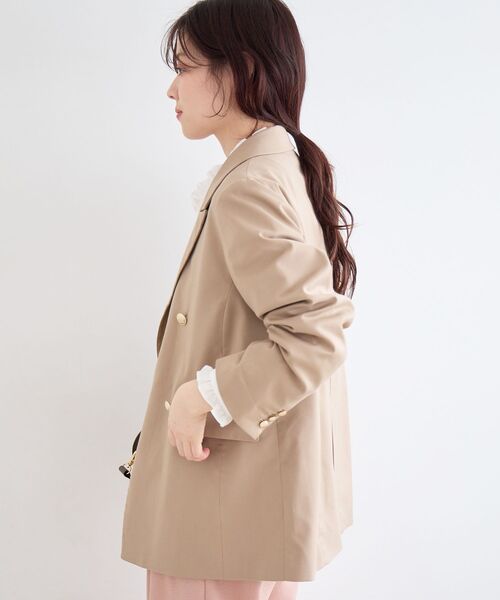 le.coeur blanc（ルクールブラン）の「ダブルブレストジャケット（テーラードジャケット・レディース・ベージュ/ネイビー・36/38）」の6枚目の写真