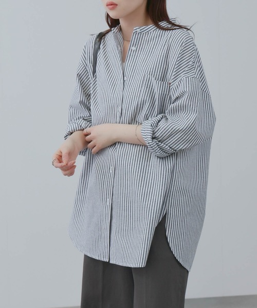 NAVY（ネイビー）の「NAVY　リネンブレンドバンドカラールーズシャツ（シャツ/ブラウス・レディース・ネイビー/ベージュ/ブルー・M/L）」の5枚目の写真