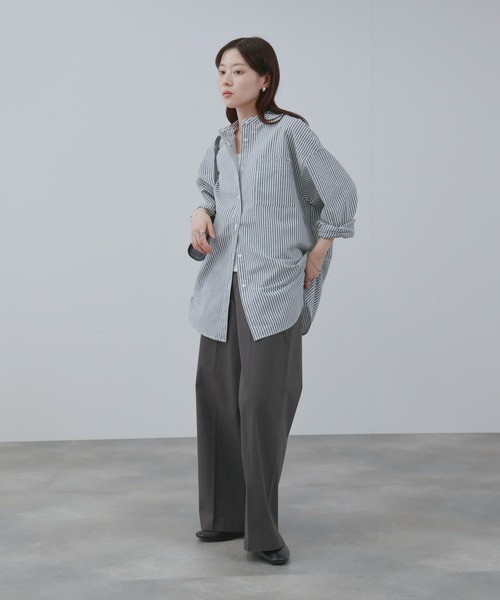 NAVY（ネイビー）の「NAVY　リネンブレンドバンドカラールーズシャツ（シャツ/ブラウス・レディース・ネイビー/ベージュ/ブルー・M/L）」の6枚目の写真