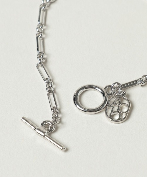 A part by（アパートバイ）の「Apbロゴチェーンブレス（ブレスレット・レディース・ゴールド/シルバー・FREE）」の4枚目の写真