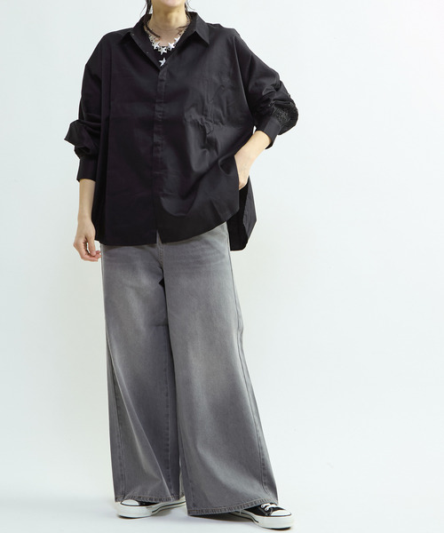 CONVERSE TOKYO(コンバーストウキョウ)の「STAR★ LACE OVERSIZED SHIRT(シャツ/ブラウス・レディース・サックスブルー/ブラック/ホワイト/ピンク・FREE)」の5枚目の写真
