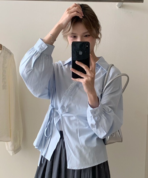 GEMEDA（ジェメダ）の「ウエストドロストデザインスキッパーシャツ（シャツ/ブラウス・レディース・イエロー/ホワイト/ライトブルー・M）」の6枚目の写真
