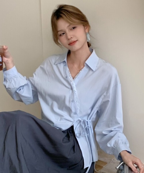 GEMEDA（ジェメダ）の「ウエストドロストデザインスキッパーシャツ（シャツ/ブラウス・レディース・イエロー/ホワイト/ライトブルー・M）」の9枚目の写真