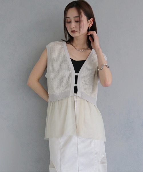 &g'aime(アンジェム)の「【&g'aime 】チュールレイヤードベスト Layered Tulle Vest(ニット/セーター・レディース・アイボリー/ブラック・FREE)」の2枚目の写真