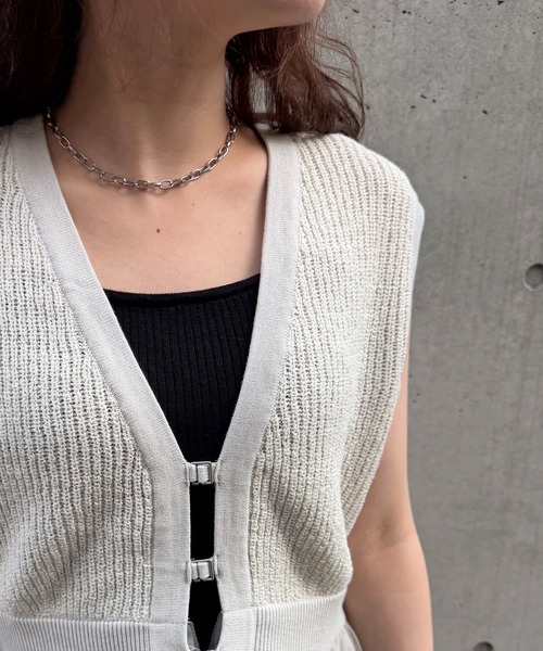 &g'aime(アンジェム)の「【&g'aime 】チュールレイヤードベスト Layered Tulle Vest(ニット/セーター・レディース・アイボリー/ブラック・FREE)」の10枚目の写真