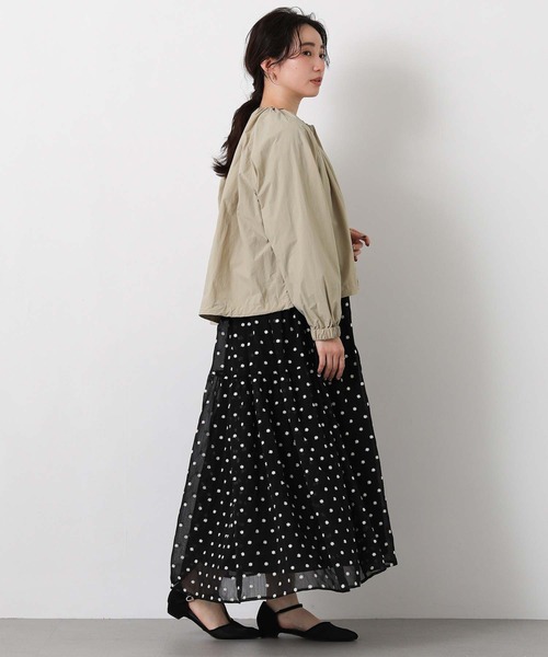 Gready Brilliant(グレディブリリアン)の「撥水加工ギャザーブルゾン(ブルゾン・レディース・ベージュ/オフホワイト・38)」の13枚目の写真