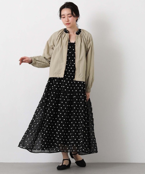 Gready Brilliant(グレディブリリアン)の「撥水加工ギャザーブルゾン(ブルゾン・レディース・ベージュ/オフホワイト・38)」の15枚目の写真