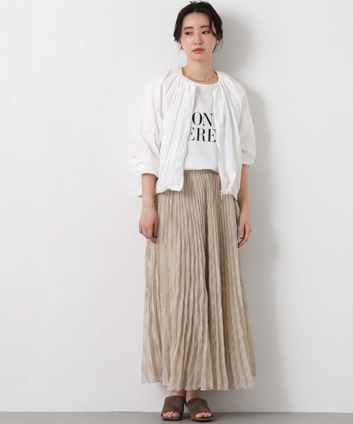 Gready Brilliant(グレディブリリアン)の「撥水加工ギャザーブルゾン(ブルゾン・レディース・ベージュ/オフホワイト・38)」の6枚目の写真