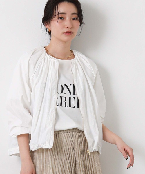 Gready Brilliant(グレディブリリアン)の「撥水加工ギャザーブルゾン(ブルゾン・レディース・ベージュ/オフホワイト・38)」の7枚目の写真