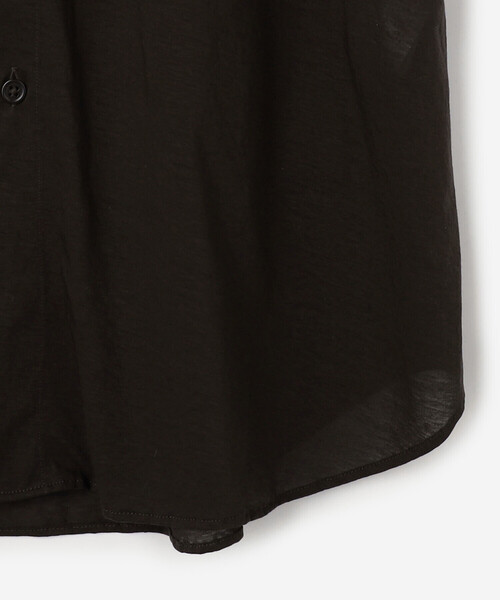 UNFIL(アンフィル)の「UNFIL | コットン シアージャージー レギュラーカラーシャツ WOMEN(シャツ/ブラウス・レディース・アイボリー/ダークブラウン・0)」の15枚目の写真