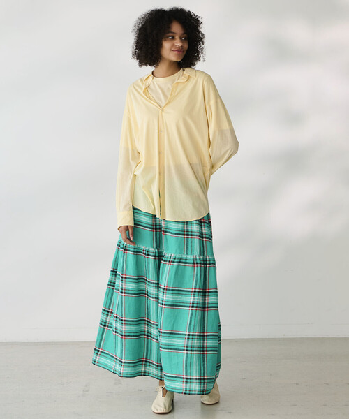 UNFIL(アンフィル)の「UNFIL | コットン シアージャージー レギュラーカラーシャツ WOMEN(シャツ/ブラウス・レディース・アイボリー/ダークブラウン・0)」の5枚目の写真