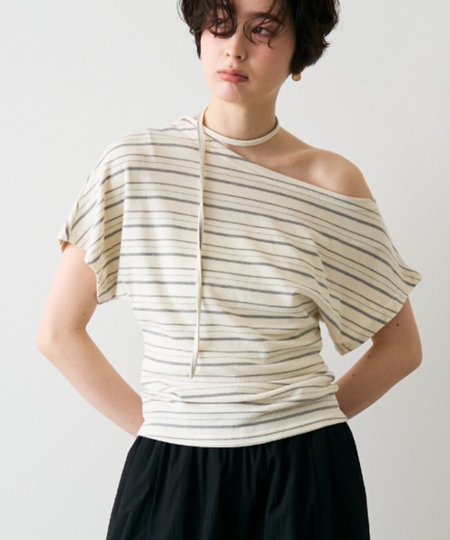 Trish(トリッシュ)の「ワンショルダーチョーカーカットソー(Tシャツ/カットソー・レディース・アイボリー/ホワイト/ブラック・FREE)」の12枚目の写真
