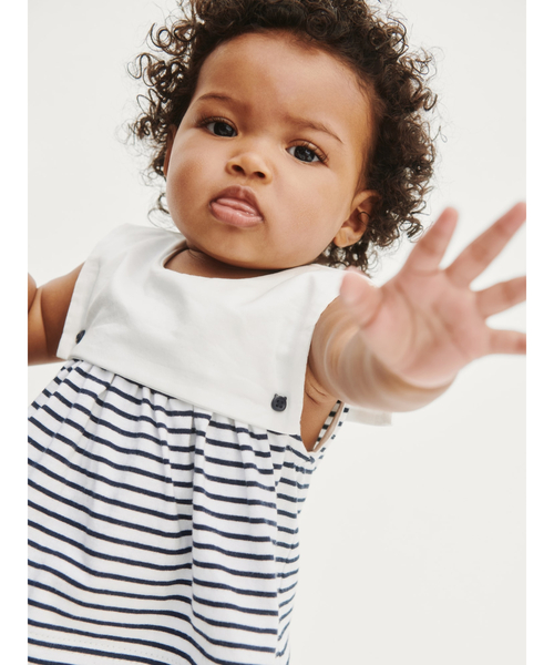 GAP(ギャップ)の「オーガニックコットン セーラーコーデセット (ベビー)(セットアップ・キッズ・ホワイト×ネイビー・90cm/80cm/70cm/60cm)」の2枚目の写真