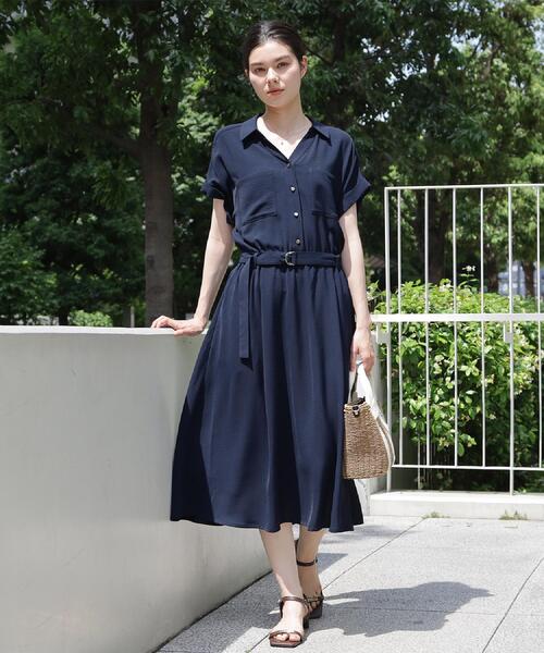 THE SHOP TK (ザ ショップ ティーケー )の「【S-XL/ひんやり/防しわ】欲しいが詰まった 上品フィット&フレアワンピース(ワンピース・レディース・ブルー/ダークブラウン/ネイビー・14/13/12/11)」の4枚目の写真