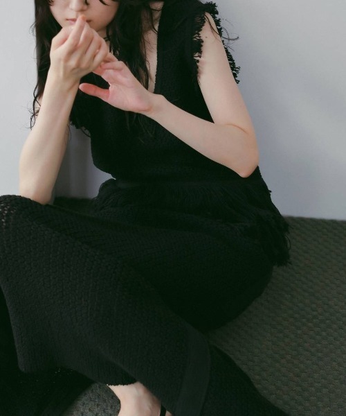 anuke（アンヌーク）の「[anuke/アンヌーク] フリンジニット 2WAYタンクトップ（タンクトップ・レディース・アイボリー/ブラック・F）」の13枚目の写真