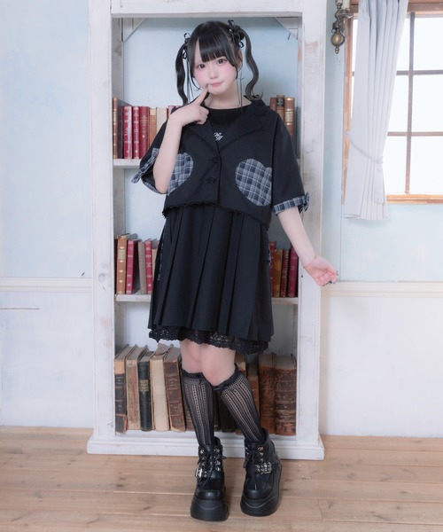 Whinny(ホワイニー)の「Whinny/《セットアップ可能♪》超ずっきゅんジャケット(テーラードジャケット・レディース・ブラック/グレー/ホワイト・FREE)」の15枚目の写真