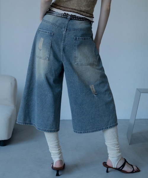 VACANCY(ヴァカンシー)の「クラッシュダメージハーフワイドデニム(デニムパンツ・レディース・ブルー・LARGE/MEDIUM/SMALL)」の3枚目の写真