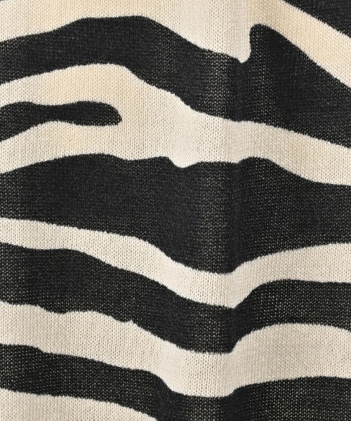 PATRIOT TAXI SELECT(パトリオットタクシーセレクト)の「【KILA MODA】柄アクセントスタイリングベスト(Tシャツ/カットソー・レディース・グレー/ブラック・LL~3L/M~L)」の10枚目の写真
